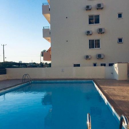 Pool Apartment Larnaca Luaran gambar