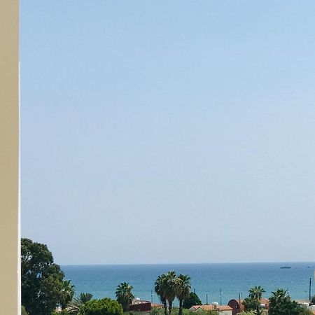 Pool Apartment Larnaca Luaran gambar
