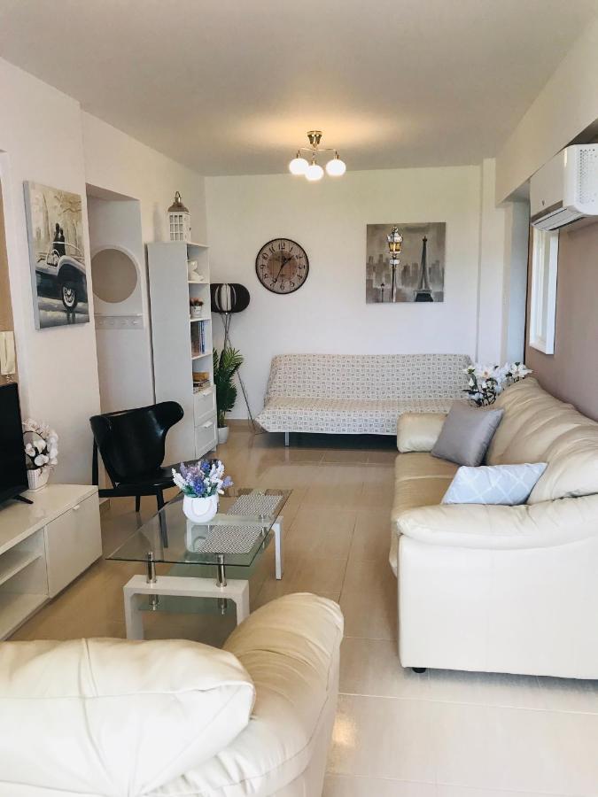 Pool Apartment Larnaca Luaran gambar